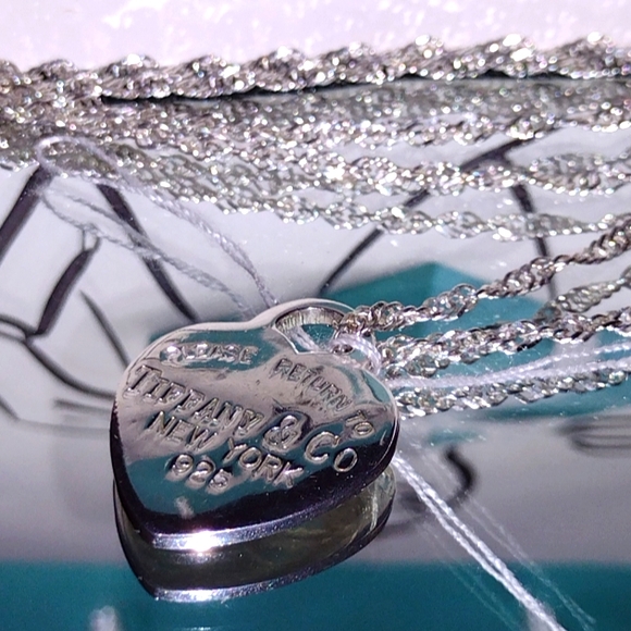 Tiffany & Co. Large Sterling Silver Heart Pendant - Picture 3 of 13